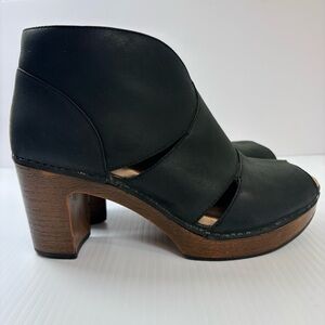 Dansko Black Leather Peep Toe Ankle Booties Chunky Heel Platform Size 39